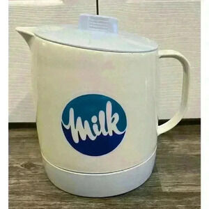 Vintage Quikut Dairy Farmers of Ontario Plastic Milk Jug Pitcher With Lid